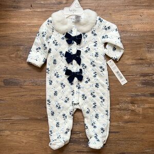 Nicole Miller Baby Girl Blue Floral Sleeper 3/6M